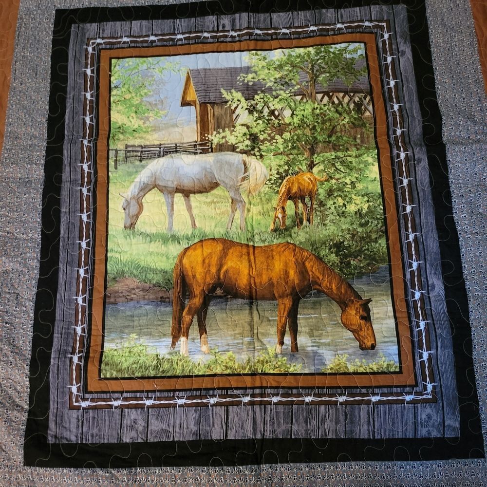 Horse-Themed Quilt with Black and Brown Accents